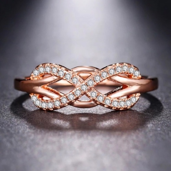 New 18K Rose Gold Diamond Infinity Cross Knot Ring - Picture 4 of 5